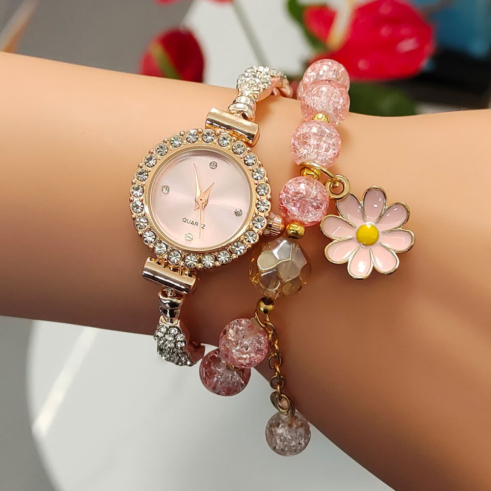 2023 new fashion diamond round women‘s watch free adjustment bracelet watch women‘s quartz watch factory wholesale