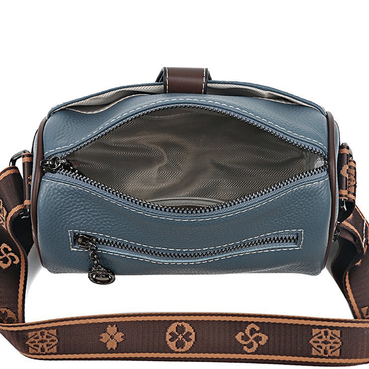 Fall 2022 New Fashion Shoulder Messenger Bag Women's First Layer Cowhide Pillow Bag Fashion All-Matching Cross-Border Foreign Trade