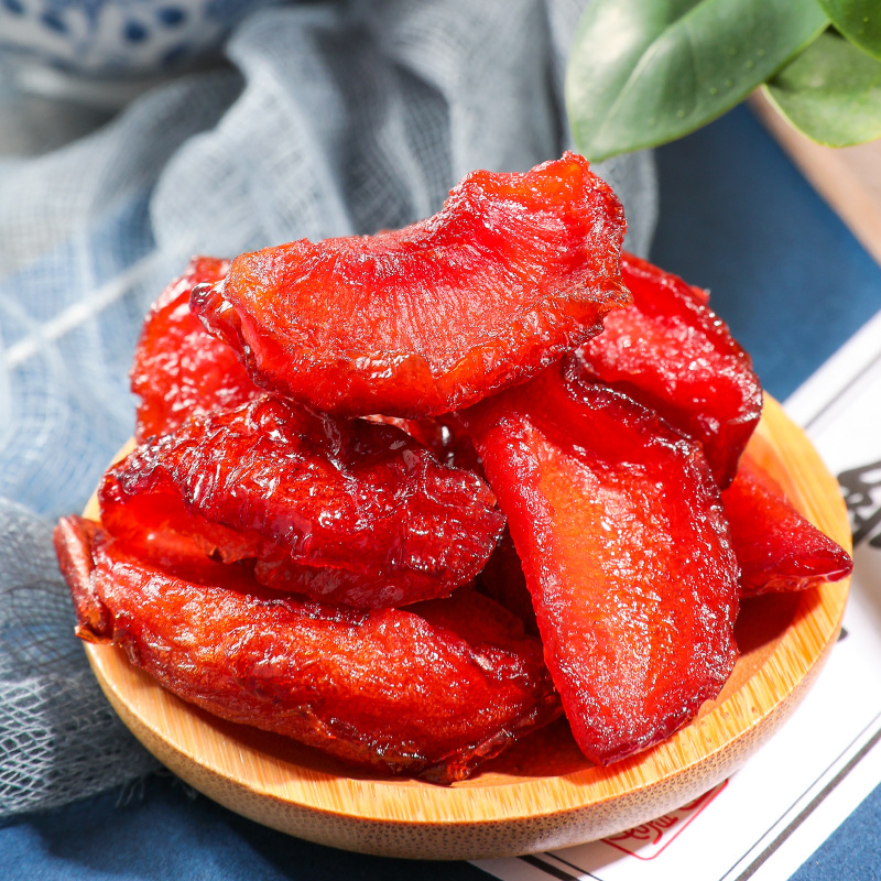 鲜红色布朗李是引进美国黑布林等优良品种的大李子,品种不同大货颜色