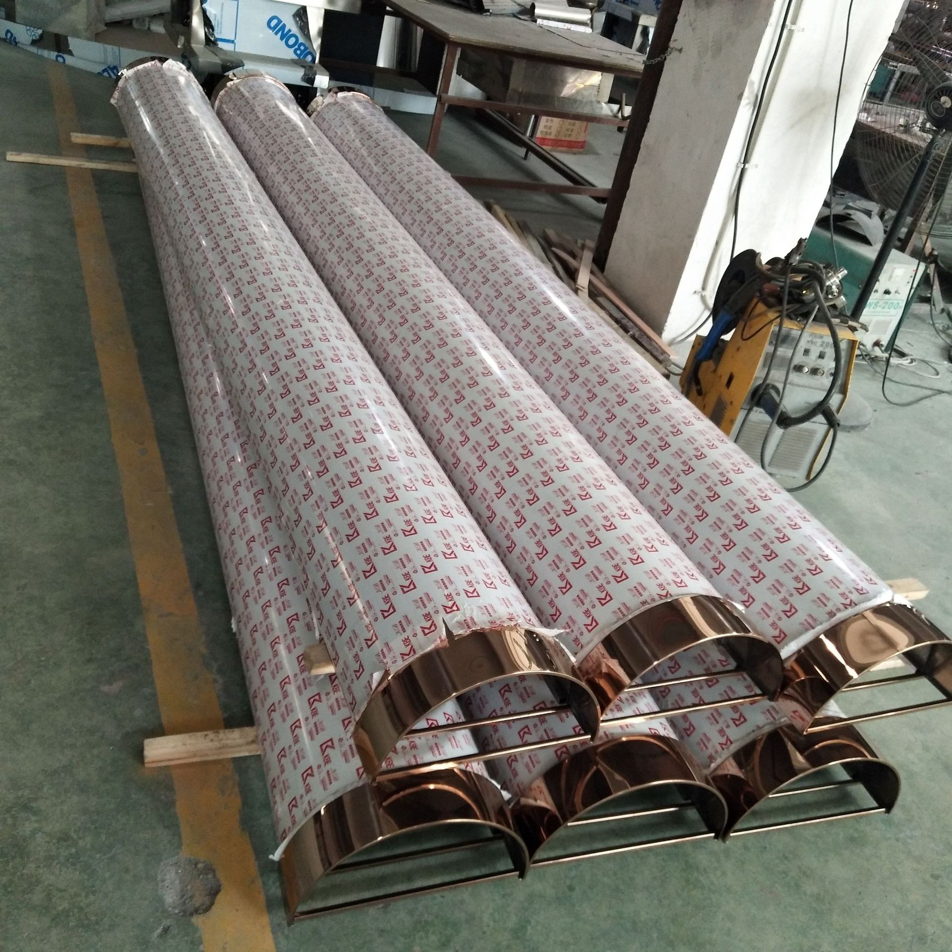 不锈钢包柱 造型罗马柱子 玫瑰金圆包柱 商超大厅包柱来图纸定制