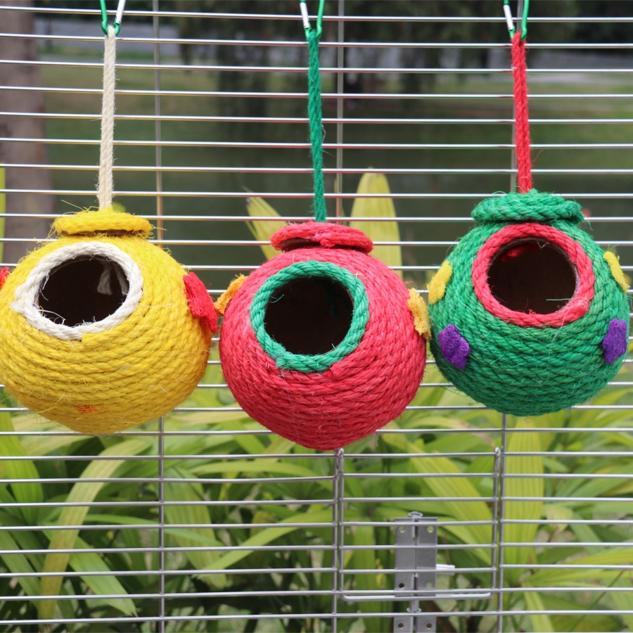 鸟窝 椰子壳彩色剑麻绳可爱多彩造型鸟用品保暖过冬繁殖鹦鹉窝