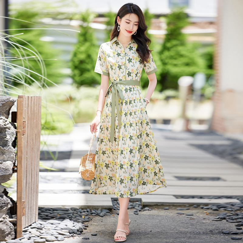 2024夏装新款温柔印花长裙撞色洋气衬衫领短袖长款碎花连衣裙