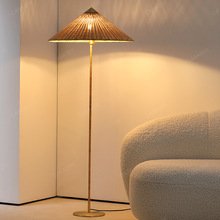日式客厅落地灯北欧创意竹编复古茶几沙发旁立式灯民宿布艺墙角灯