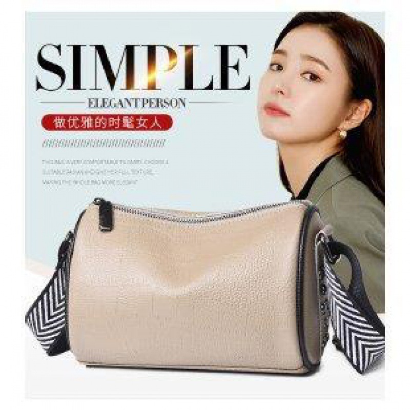 Foreign Trade First Layer Cowhide Women Bag Genuine Leather Bag Stone Pattern Studded Shoulder Bag Internet Celebrity Simple and Popular Pillow Bag Delivery