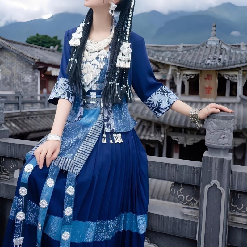 新款苗族服装女苗疆少女苗家盛装土家族旅拍摄影民族风款蜡染