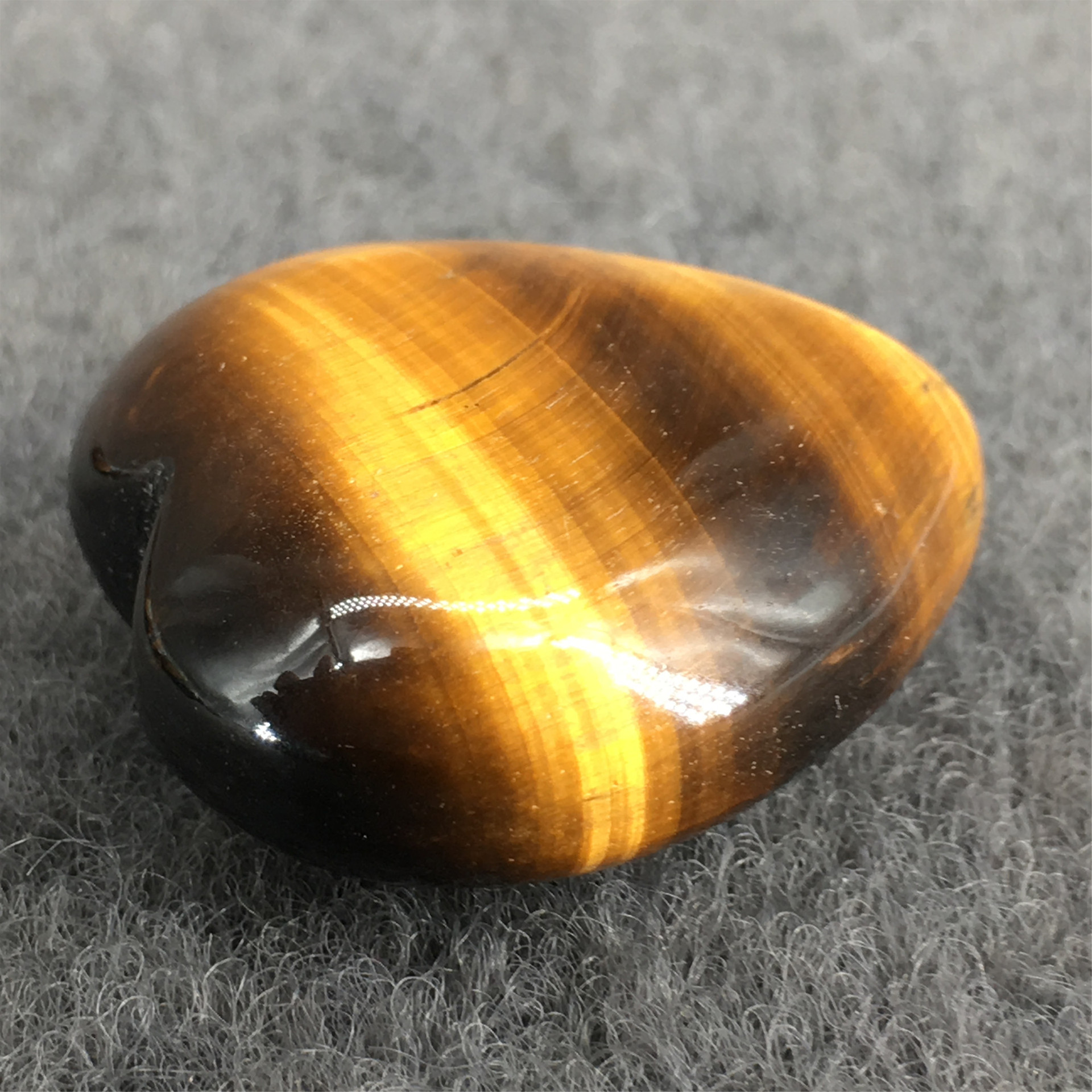 批发天然水晶雕刻3cm黄虎眼石爱心吊坠收藏工艺品礼物