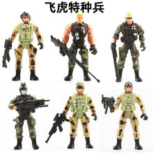 跨境军事人偶10cm兵人模型关节可动警察公仔特警士兵军人玩具摆件