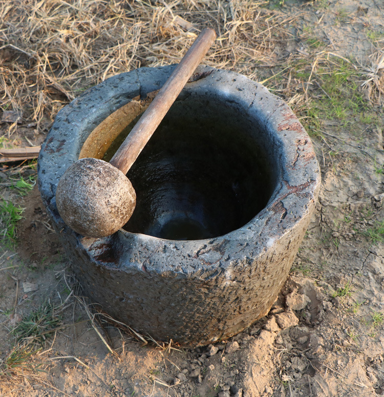 农村老物件石臼捣米臼老石材石器石雕石磨茶盘流水老石槽复古青石