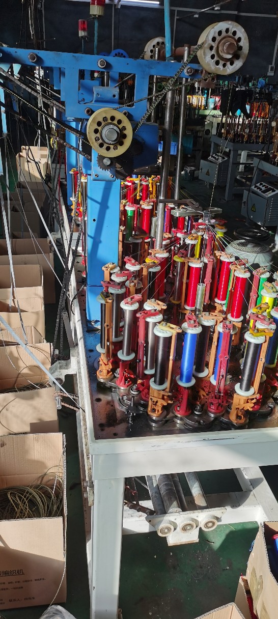 二手冠博高速编织机清仓处理300台8- 16-24-32-48锭