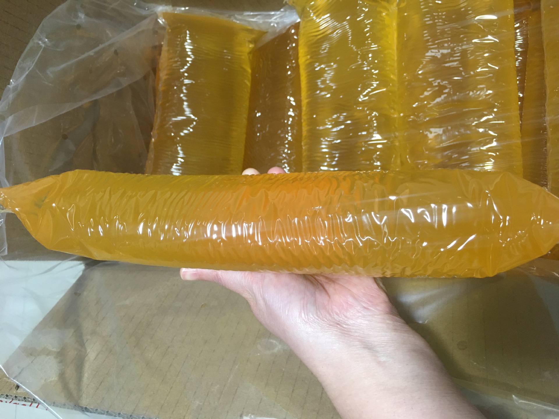 汉高热熔胶压敏胶 h1540e隐形胸贴 无刺激 环保 粘性强 耐高温