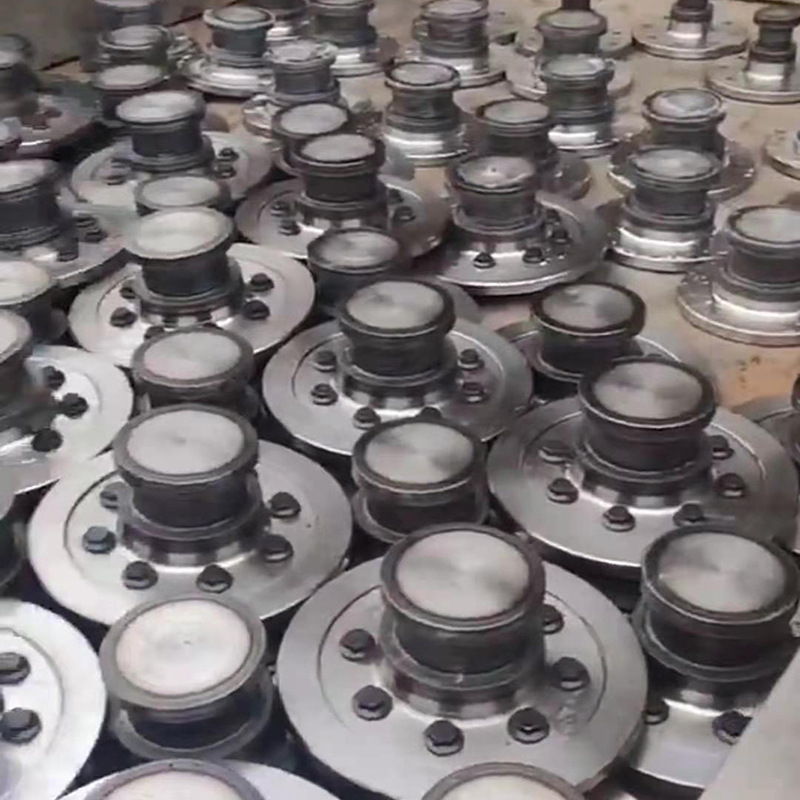 挂车互换式牵引销50 90装配式牵引销梁山挂车牵引销配件厂家