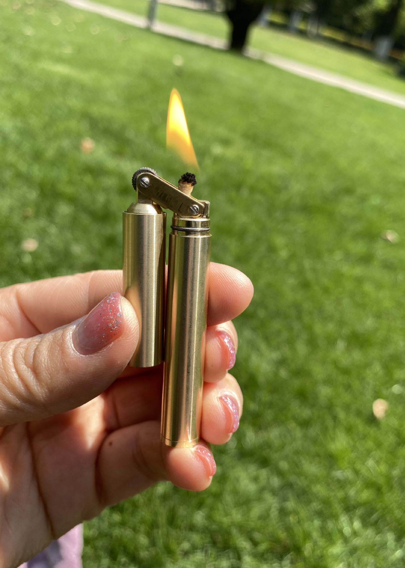 圆柱形煤油打火机 可装入烟盒方便携带小巧双节棍砂轮火机 跨境品