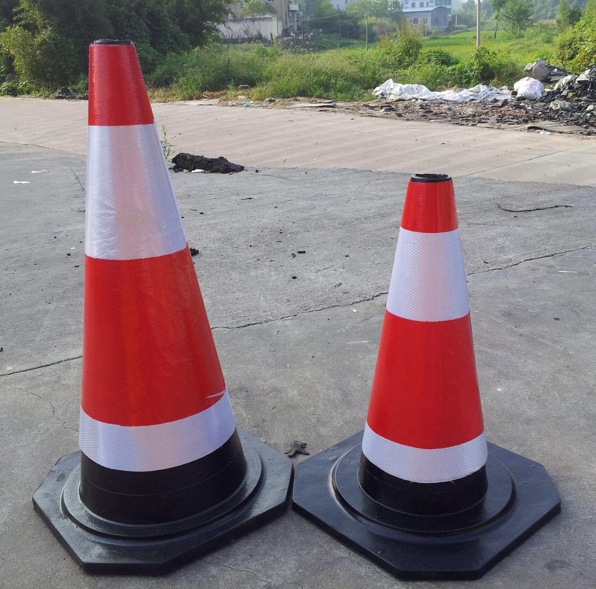 70cm橡胶路锥圆锥高速公路反光锥雪糕筒路标路桩 pvc顶部带提环