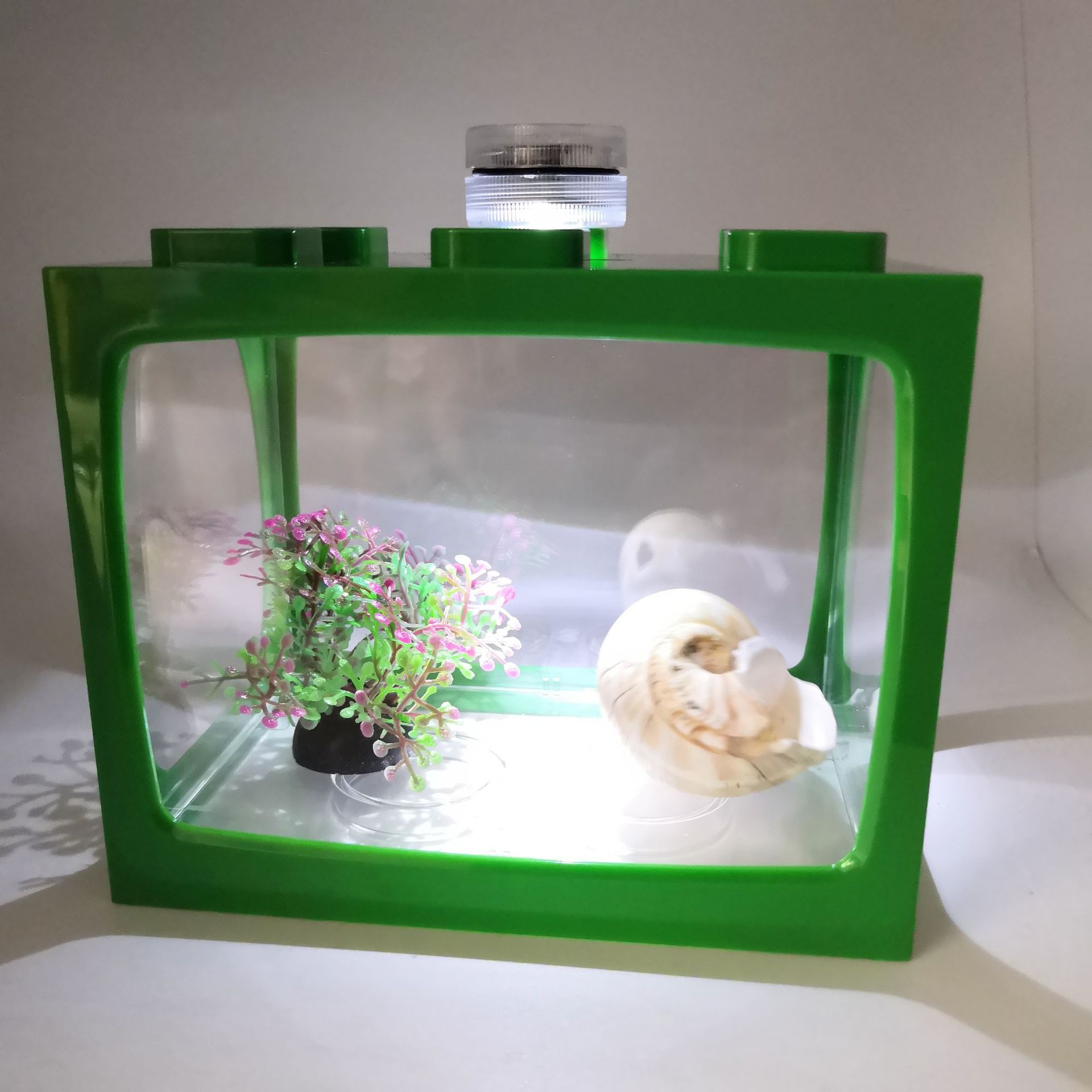 工厂货源小鱼缸塑胶斗鱼缸爬虫盒宠物盒存钱罐