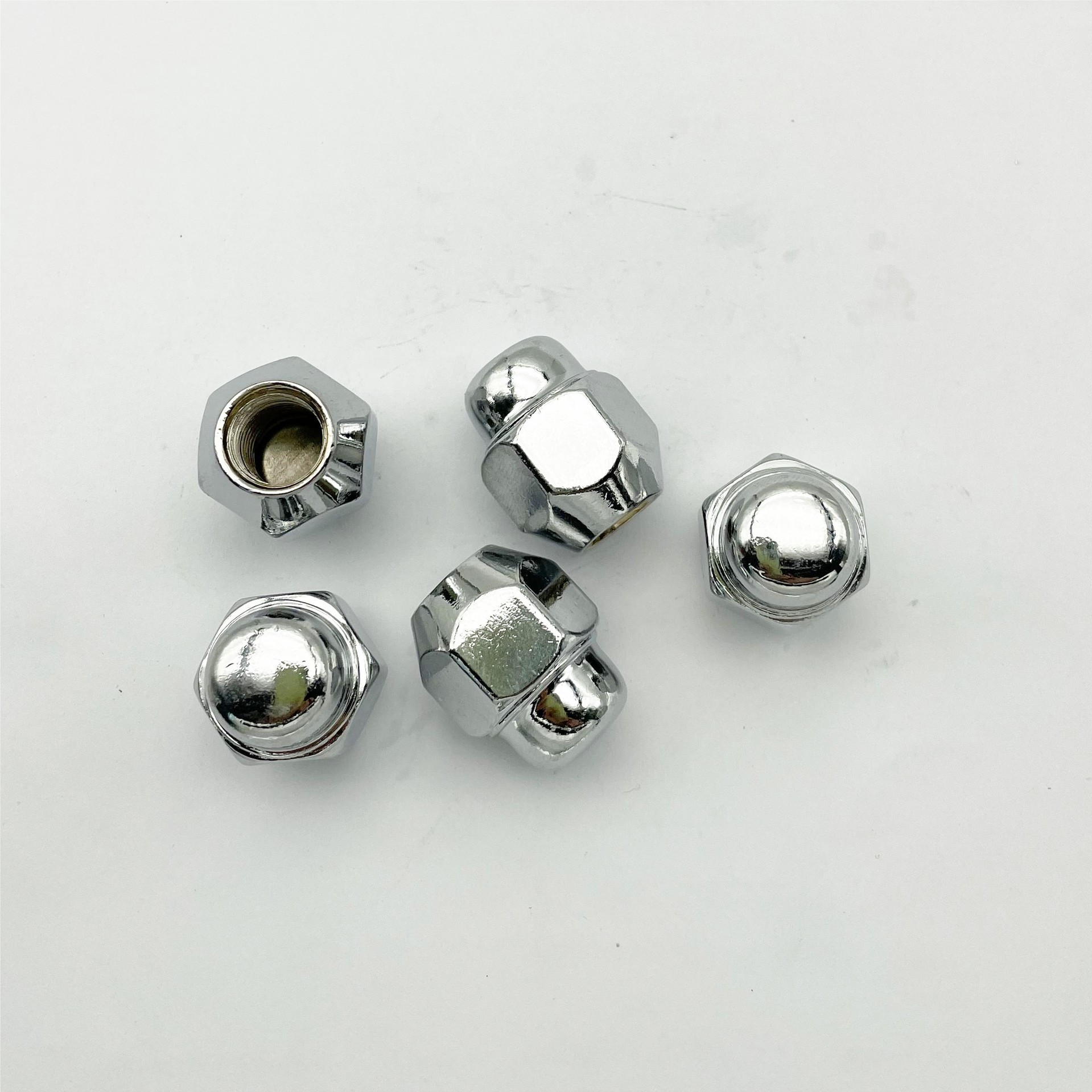 适用于长安cx cs 系列奔奔天语铃木雨燕轮胎螺丝螺帽汽车轮毂螺母