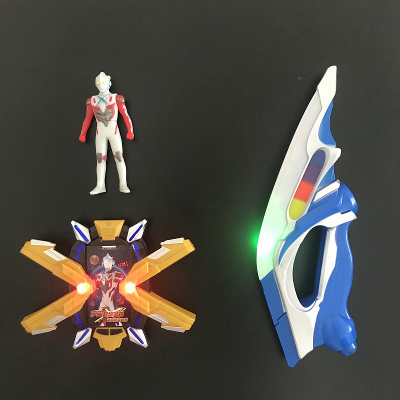 用手工做的银河变身器,_大山谷图库