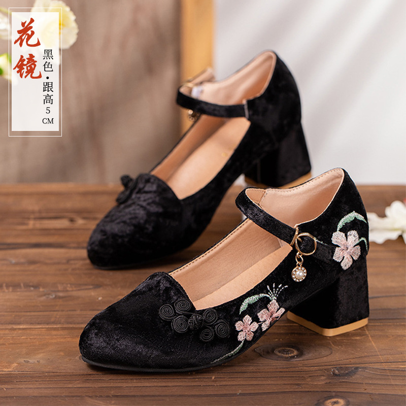 旗袍鞋春秋2021新款走秀旗袍高跟绣花鞋子刺绣汉服鞋单鞋云端之履
