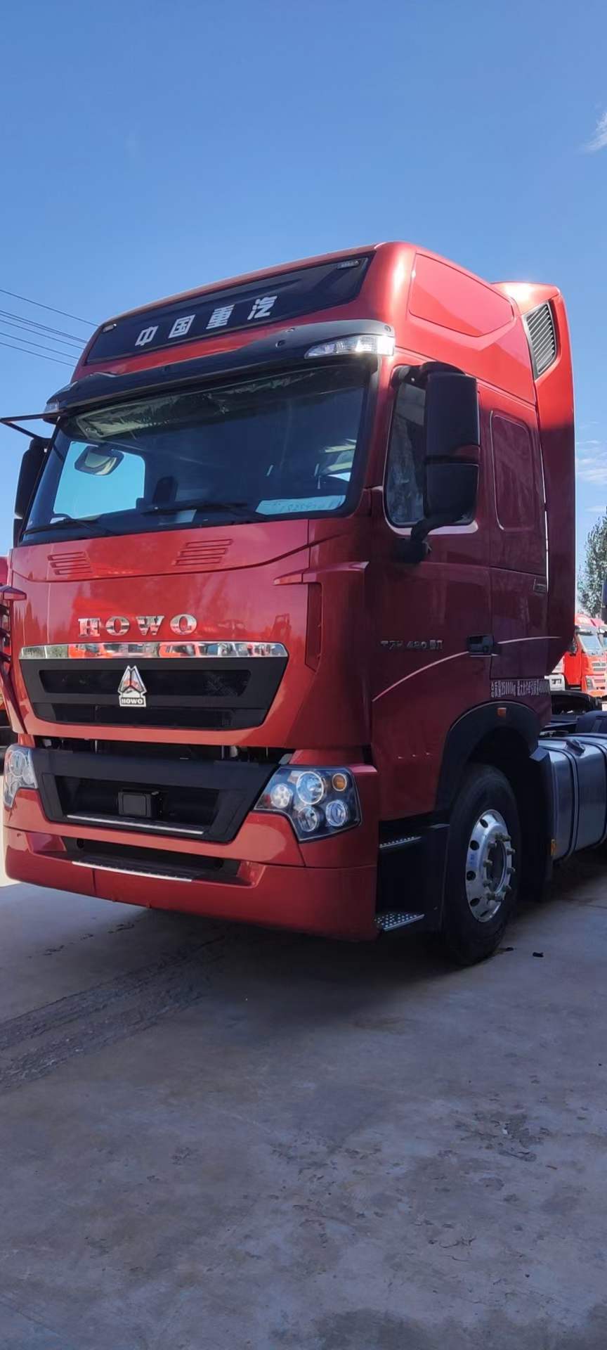 双驱豪沃t7h国六牵引车自动挡