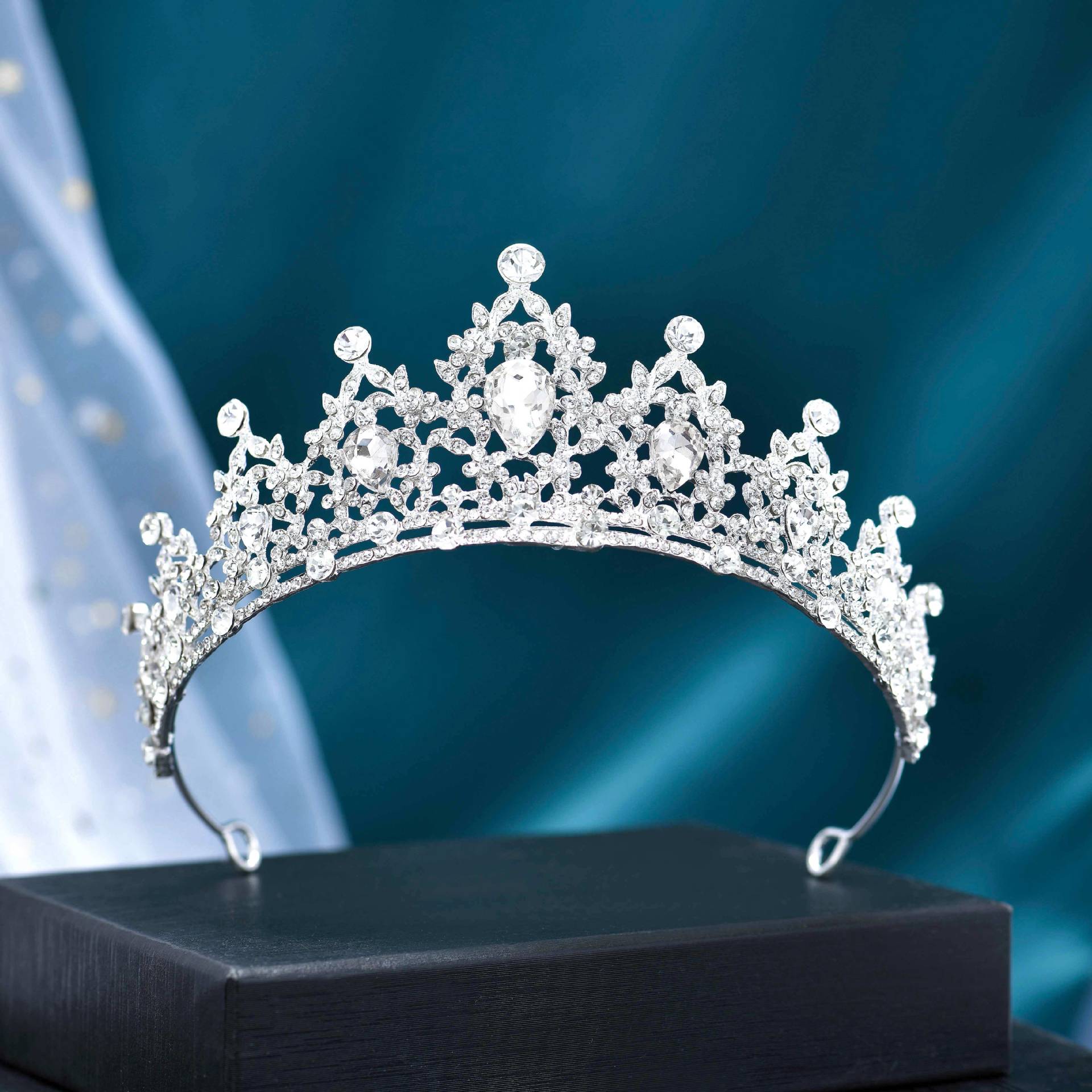 新款水钻欧式新娘皇冠头饰婚纱饰品影楼饰品婚礼生日派对头冠批发