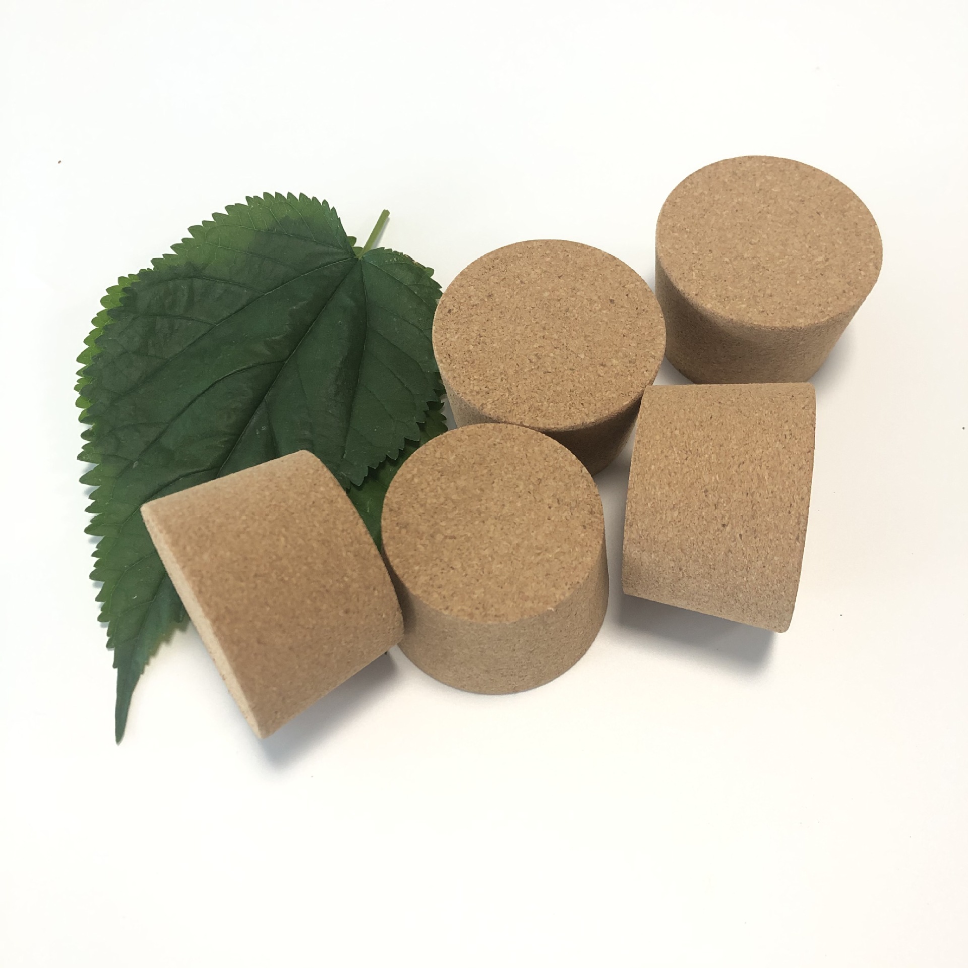 厂家定制软木塞玻璃瓶陶瓷软木盖子非标定做