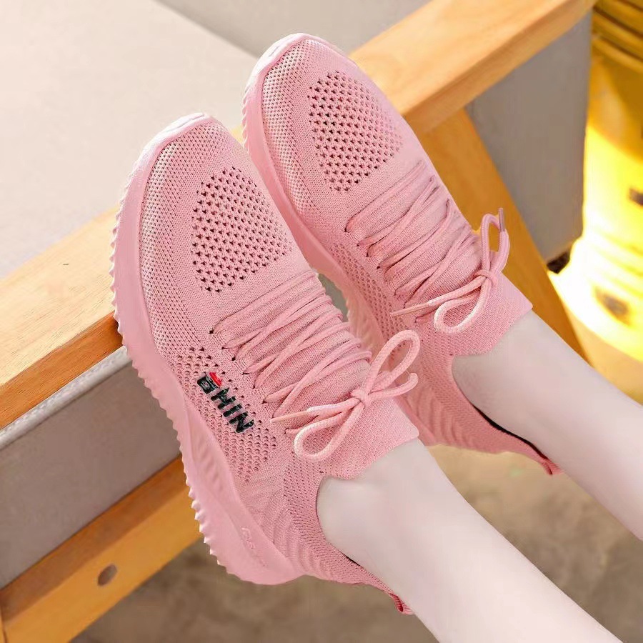 Boxed New Flyknit Shoes Soft Bottom Breathable Female Tennis Shoes Casual Sports Running Shoes Casual Lace up Female Student Shoes