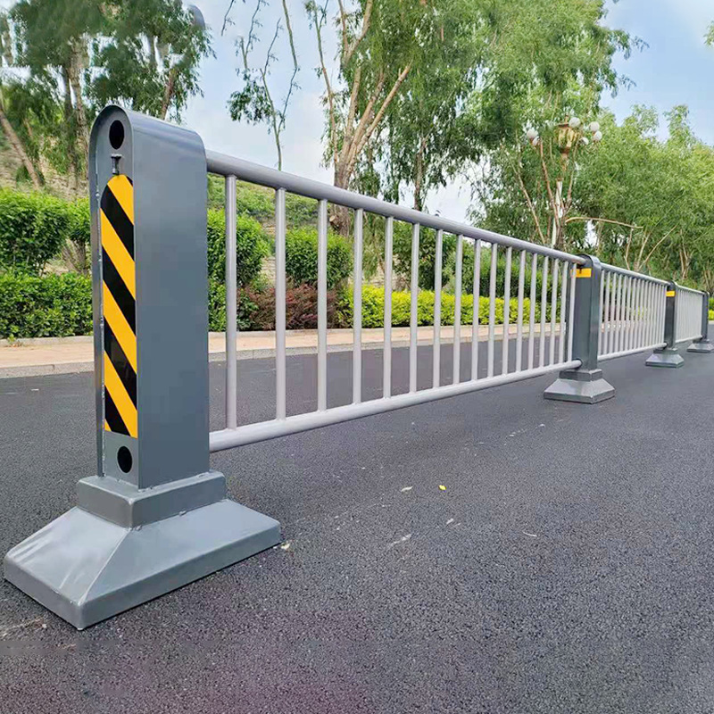 城市道路机非隔离护栏交通铁艺异形花式护栏公路马路中央防撞护栏