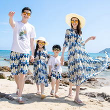 夏季新款亲子装一家三口海边度假沙滩裙长裙母女装洋气雪纺连衣裙