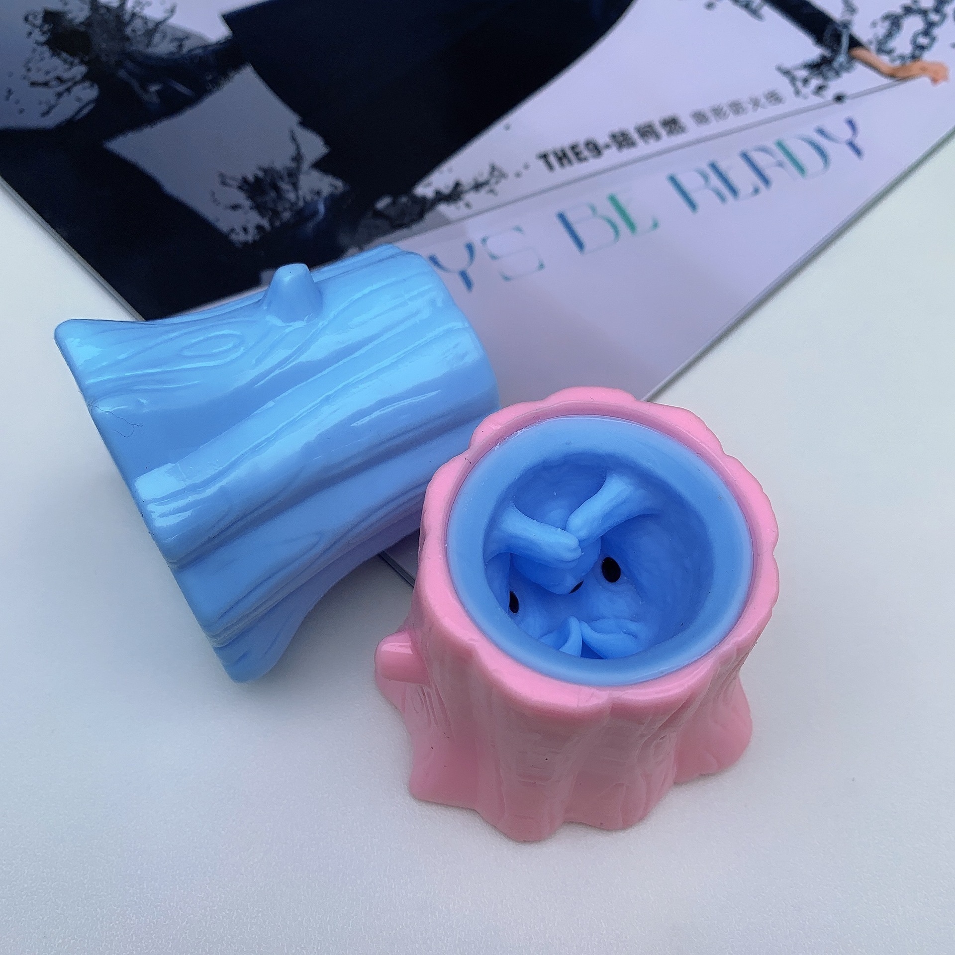 跨境外贸松鼠杯解压整蛊玩具树桩挤压玩具捏捏乐抖音同款飞鼠杯