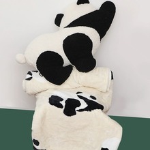 2024野兽同款可爱熊猫二合一抱枕毯子沙发毯熊猫印花法兰绒空调毯