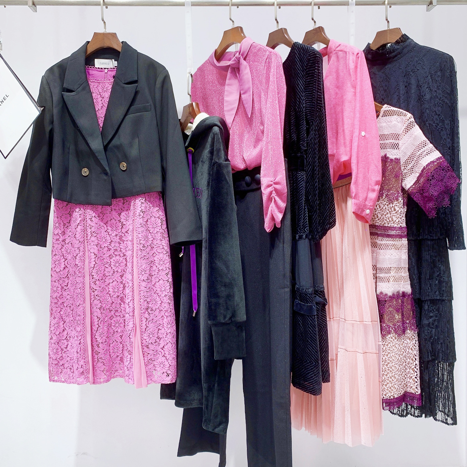 太平鸟嫌菲2022秋季新款女装两件套马甲连衣裙子 a1fac32068106120