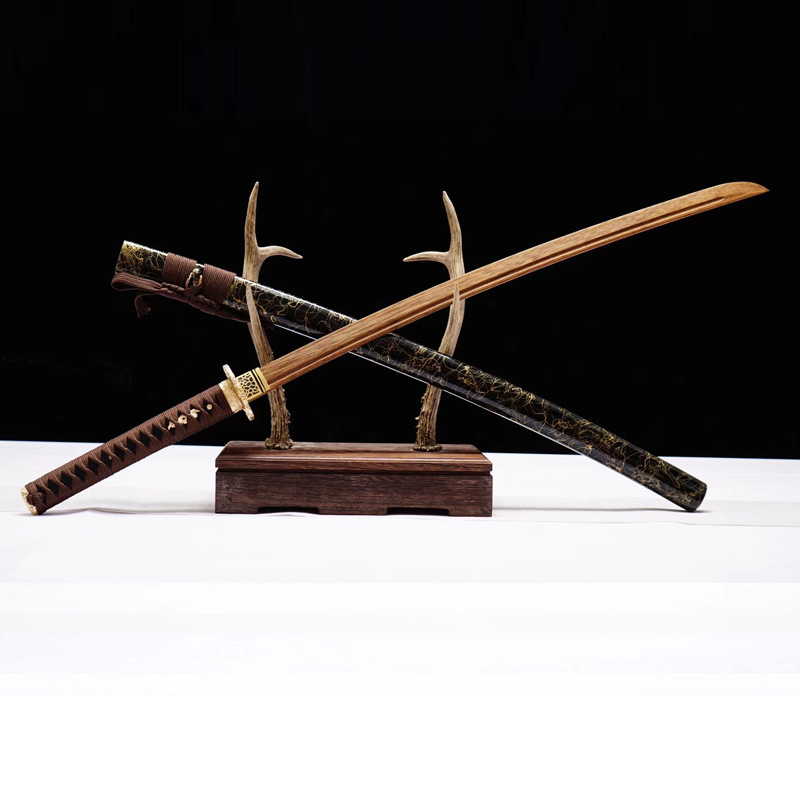 亚马逊爆款厂家批发武士刃带鞘木刀 日本东洋剑道木剑 练习拔刀斩