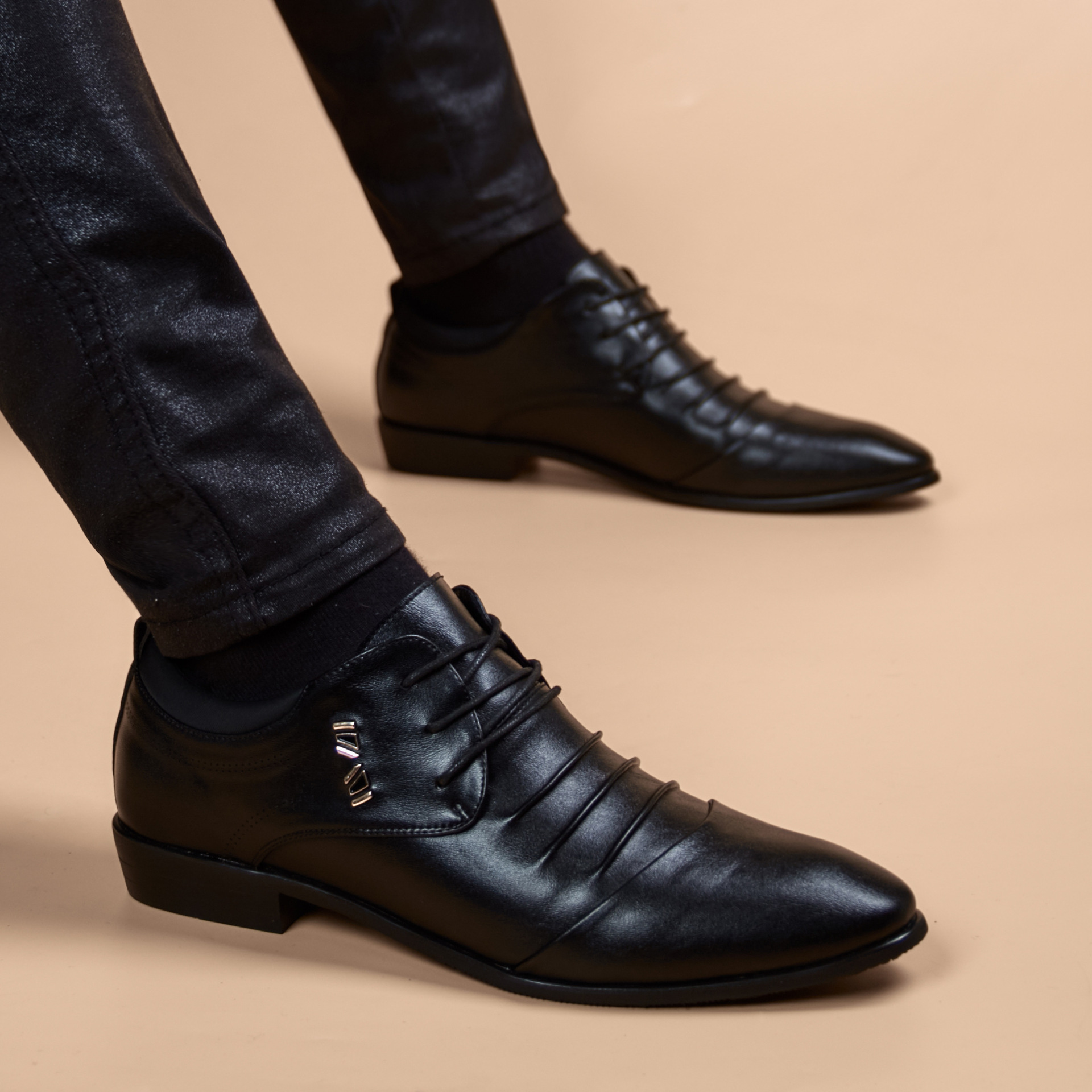 皮鞋男青年尖头商务休闲清仓男鞋-阿里巴巴