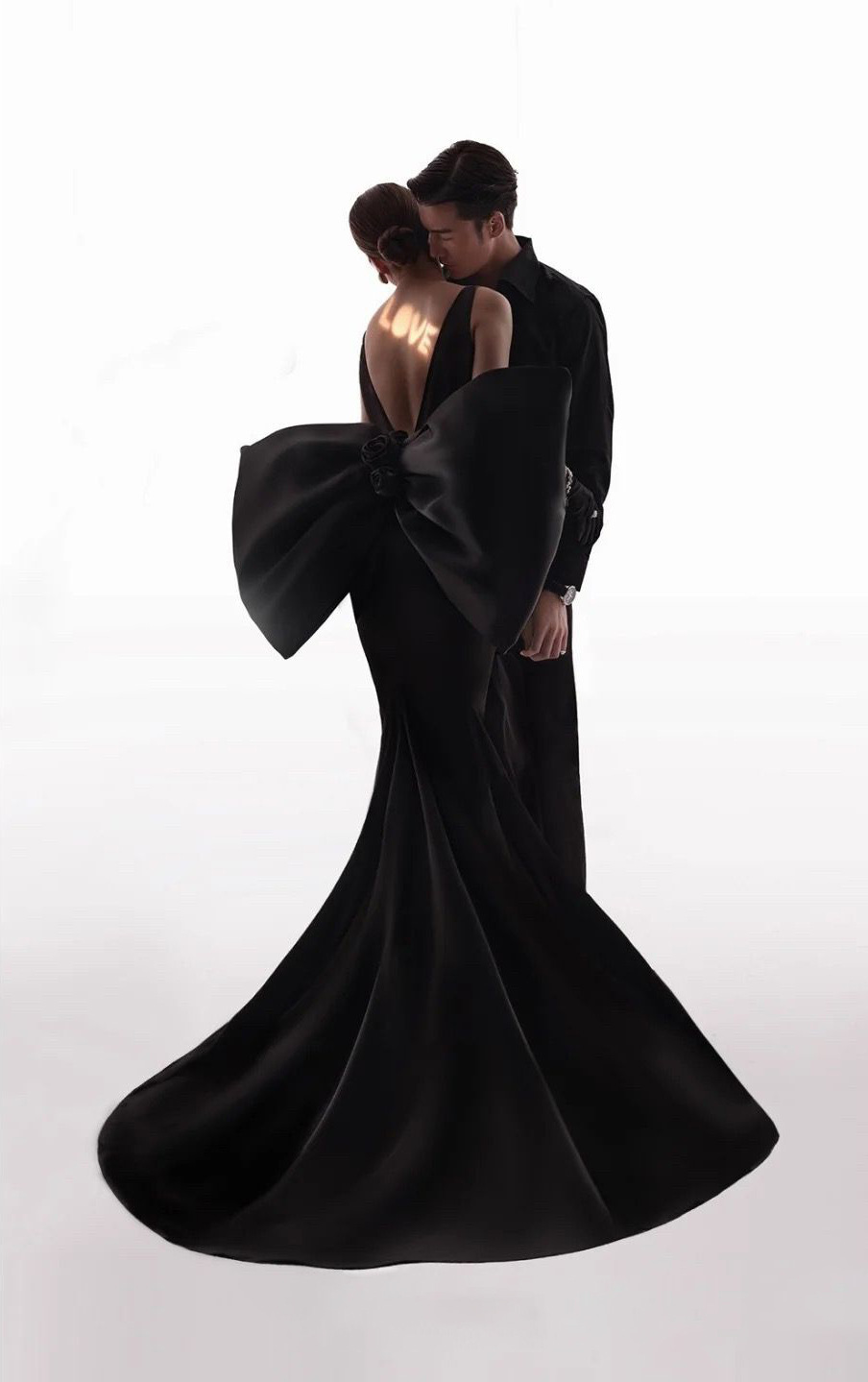 新款蝴蝶黑色性感舞会长礼服 露背修身包裙拖尾写真礼服服影楼服