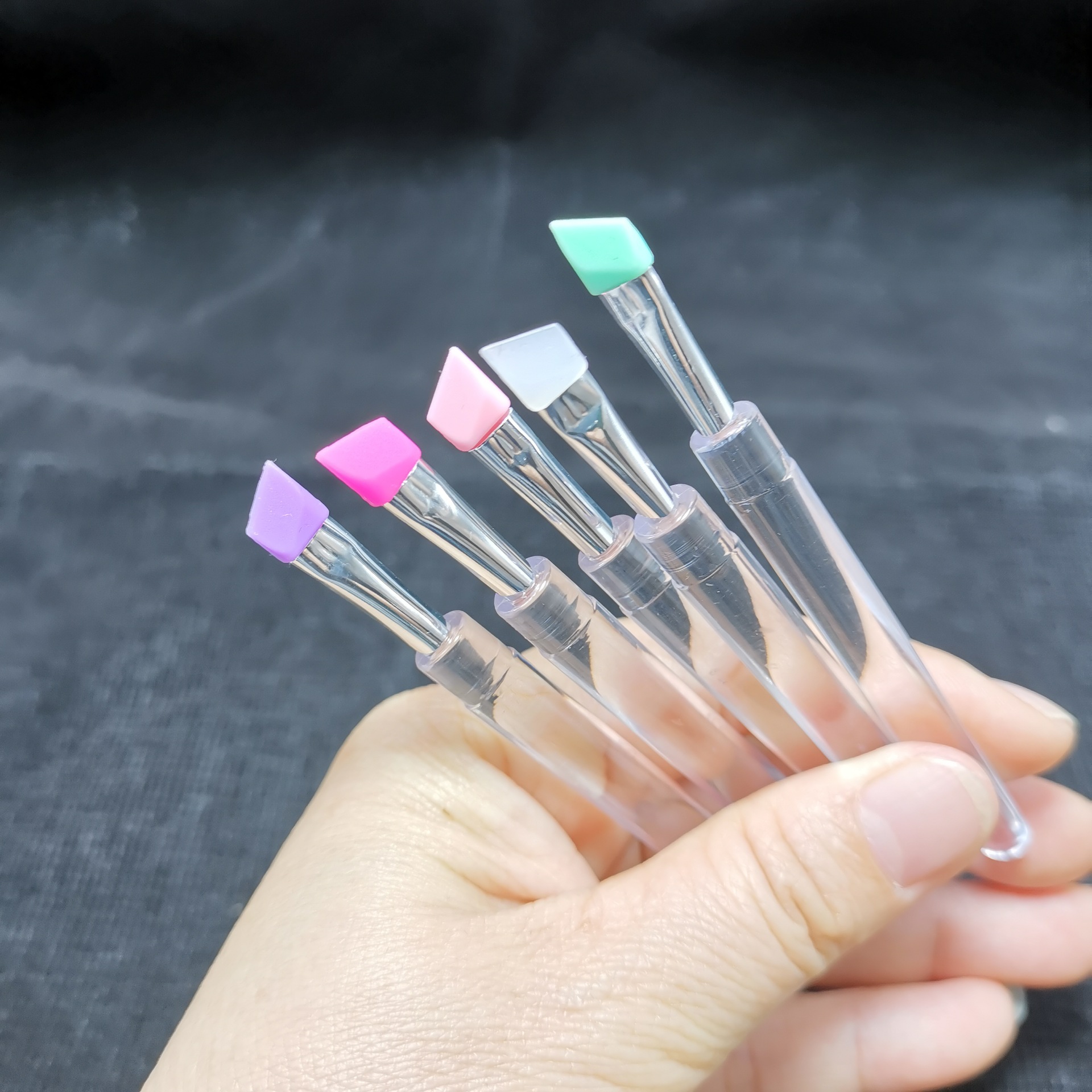 烫睫毛硅胶刷斜头美妆口红唇刷眼影棒透明带盖防尘化妆刷跨境批发