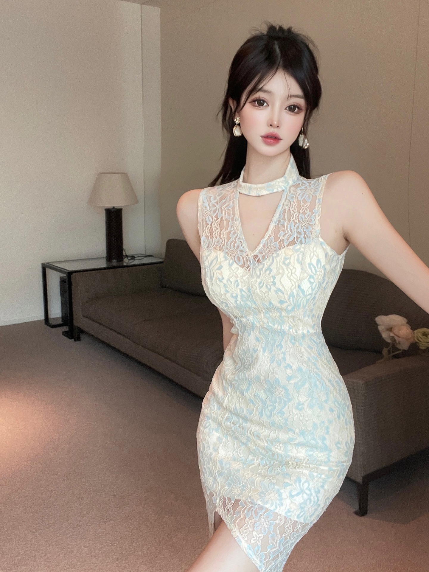 2022夏纯欲女装性感v领无袖背心裙修身包臀开叉蕾丝连衣裙x9946