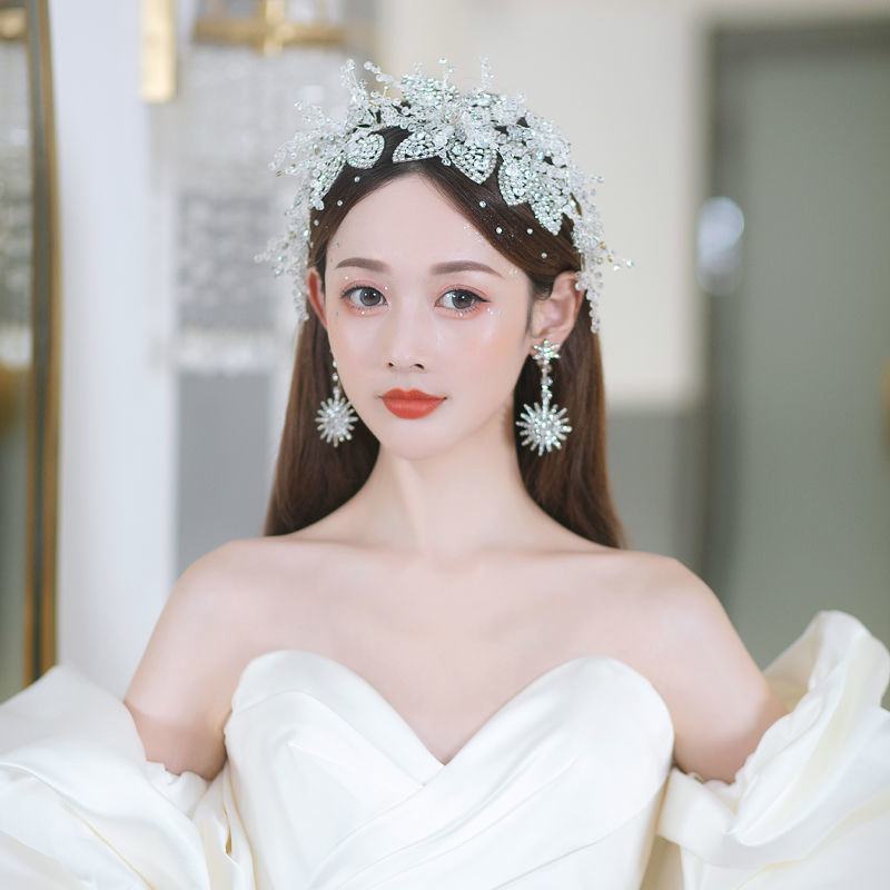 新娘超仙白纱头饰日韩婚纱水钻发箍公主造型结婚婚礼写真头饰皇冠