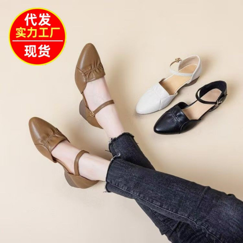 外贸跨境包头凉鞋皮夏季粗跟软皮浅口中空鞋百搭软底中跟女凉平鞋
