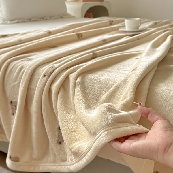 夏季牛奶绒毛毯空调毯可机洗单人盖毯办公午睡毯沙发毯四季毯子薄