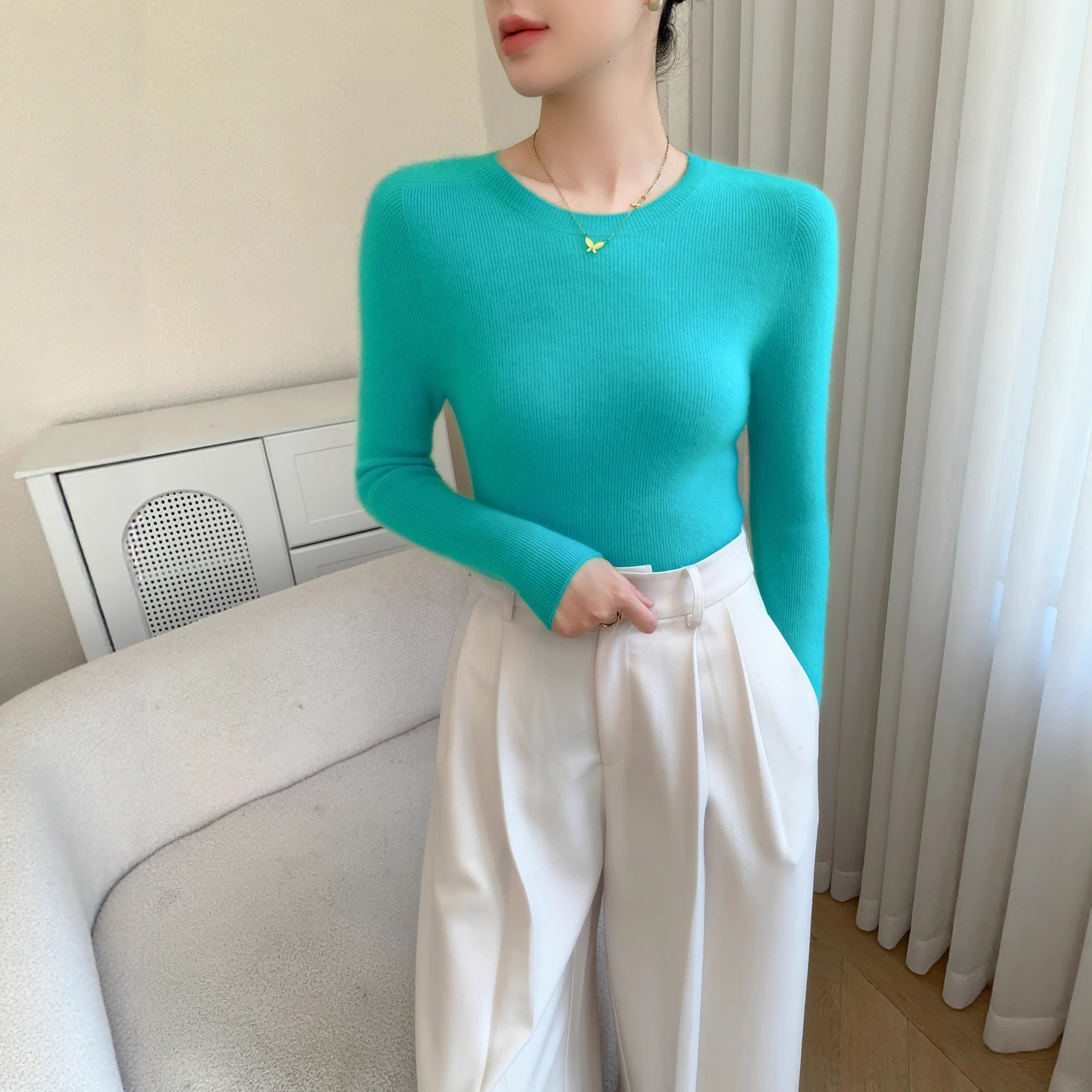 软糯舒适秋冬新款山羊绒女圆领纯色修身羊绒套头羊毛衫毛衣女