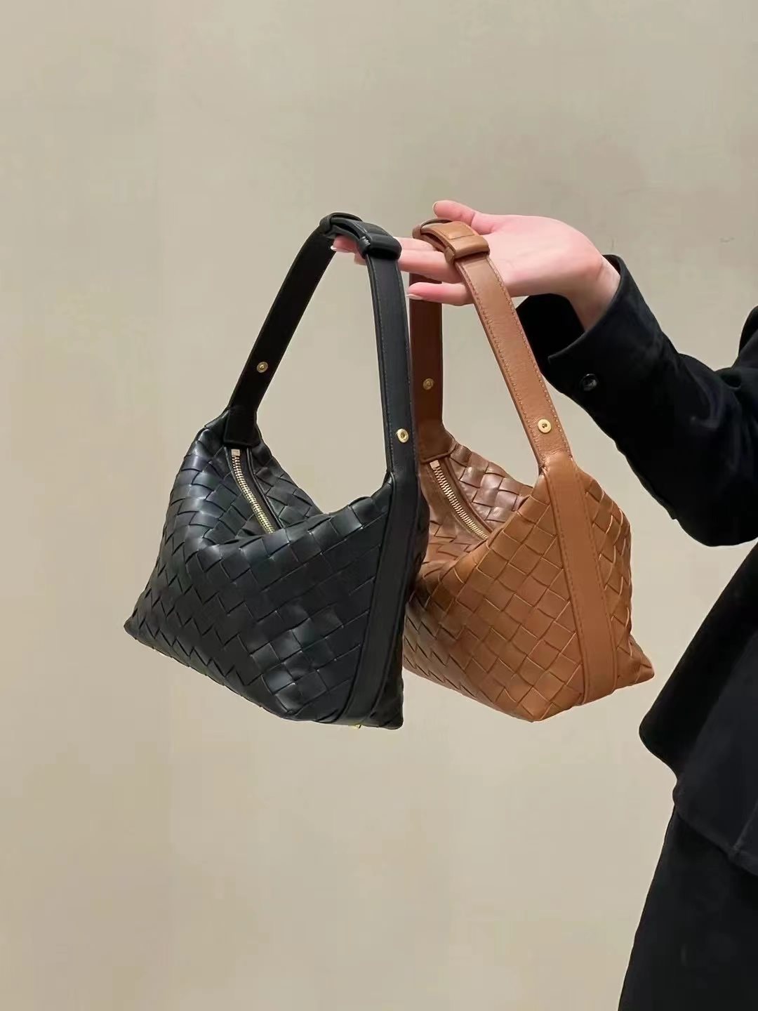 bv divani2023款女士迷你wallace肩背包便当包腋下包手提编织饭盒