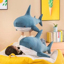 超萌可爱网红鲨鱼抱枕陪睡玩偶公仔沙发靠垫儿童节礼物厂家批发