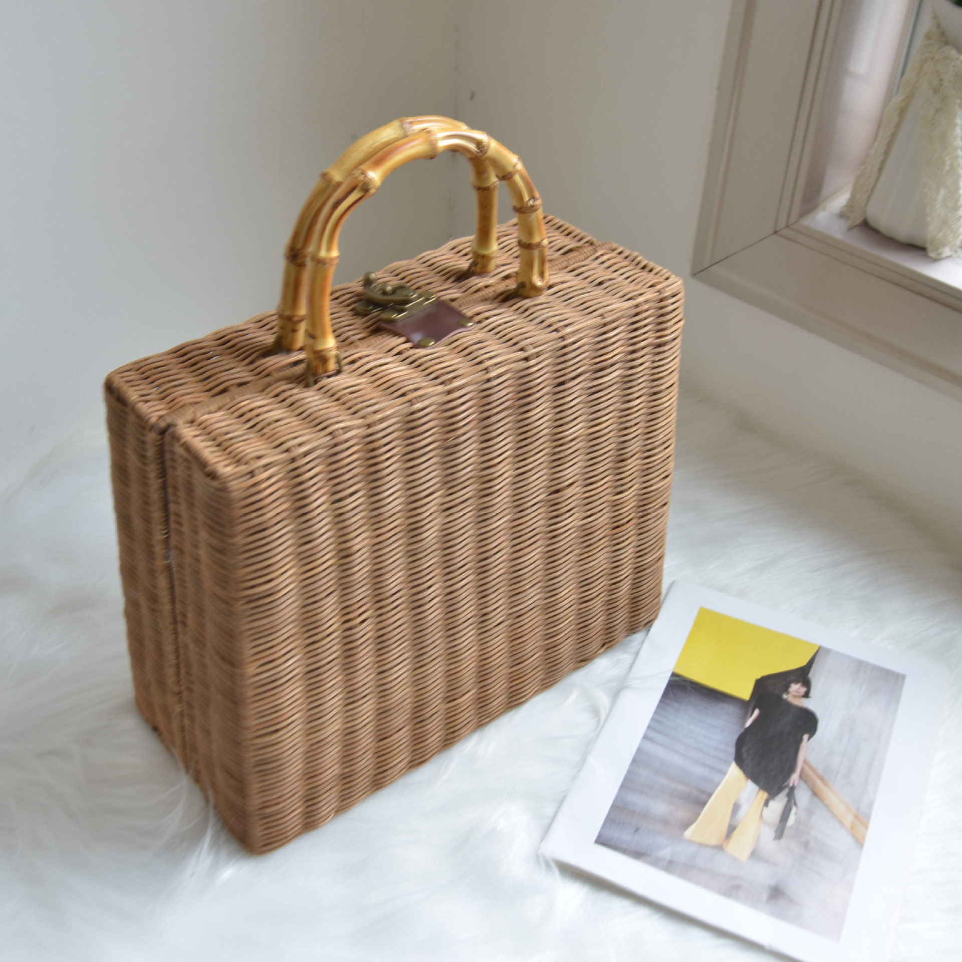 新款复古藤条手工编织手提箱包网红拍照道具田园野餐收纳箱子loli