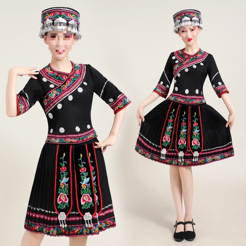 新款苗族演出服土家族节日表演服装女少数民族服装瑶族壮族彝族服