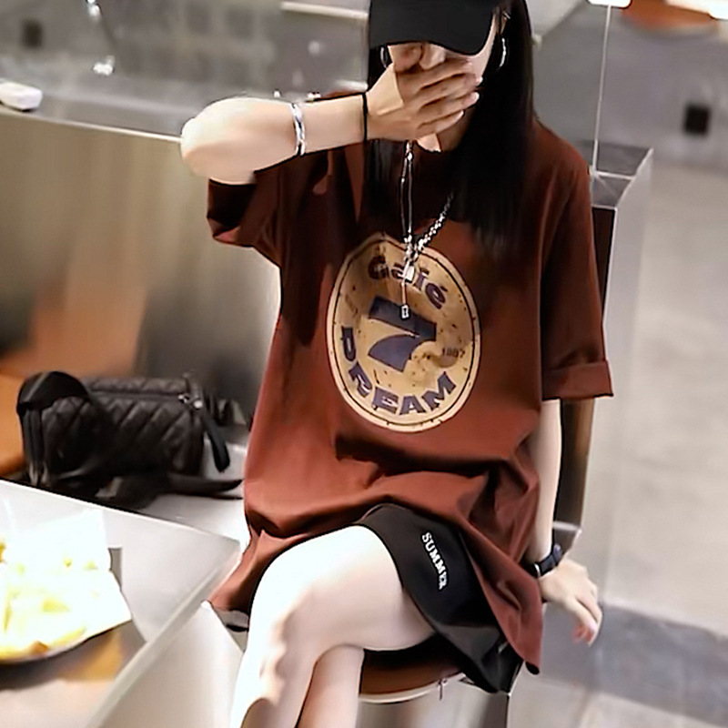 High-End Brown round Neck Chic Printed Loose T-shirt Two-Piece Women's Clothing Summer Pirate Shorts a Complete Set of Wear