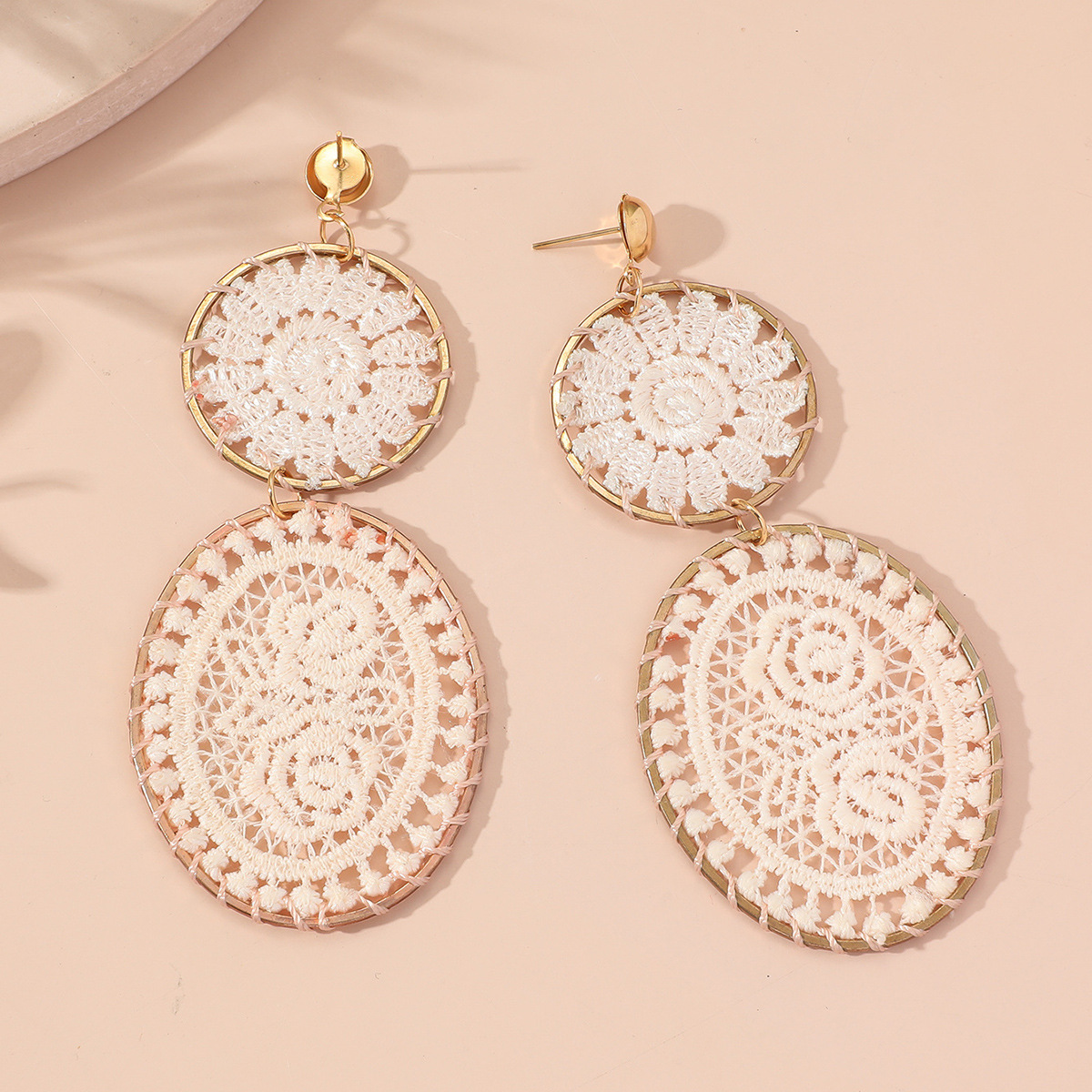 New Fashion Exaggerated Earrings Female Temperament High Sense Woven Hollowed Vintage Earrings