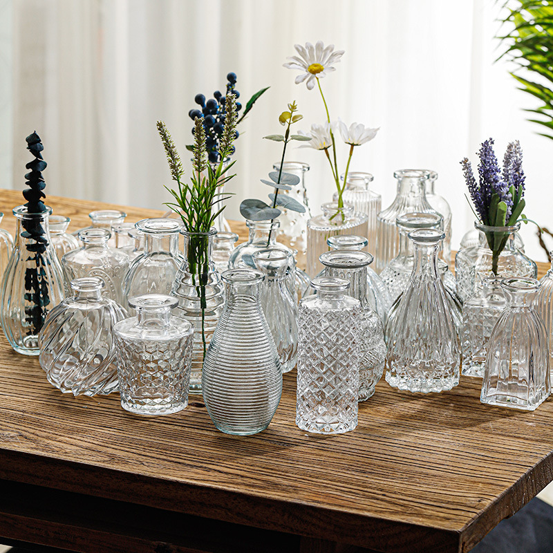 复古玻璃小花瓶浮雕欧式小口径迷你花瓶干鲜花插花花器水培植