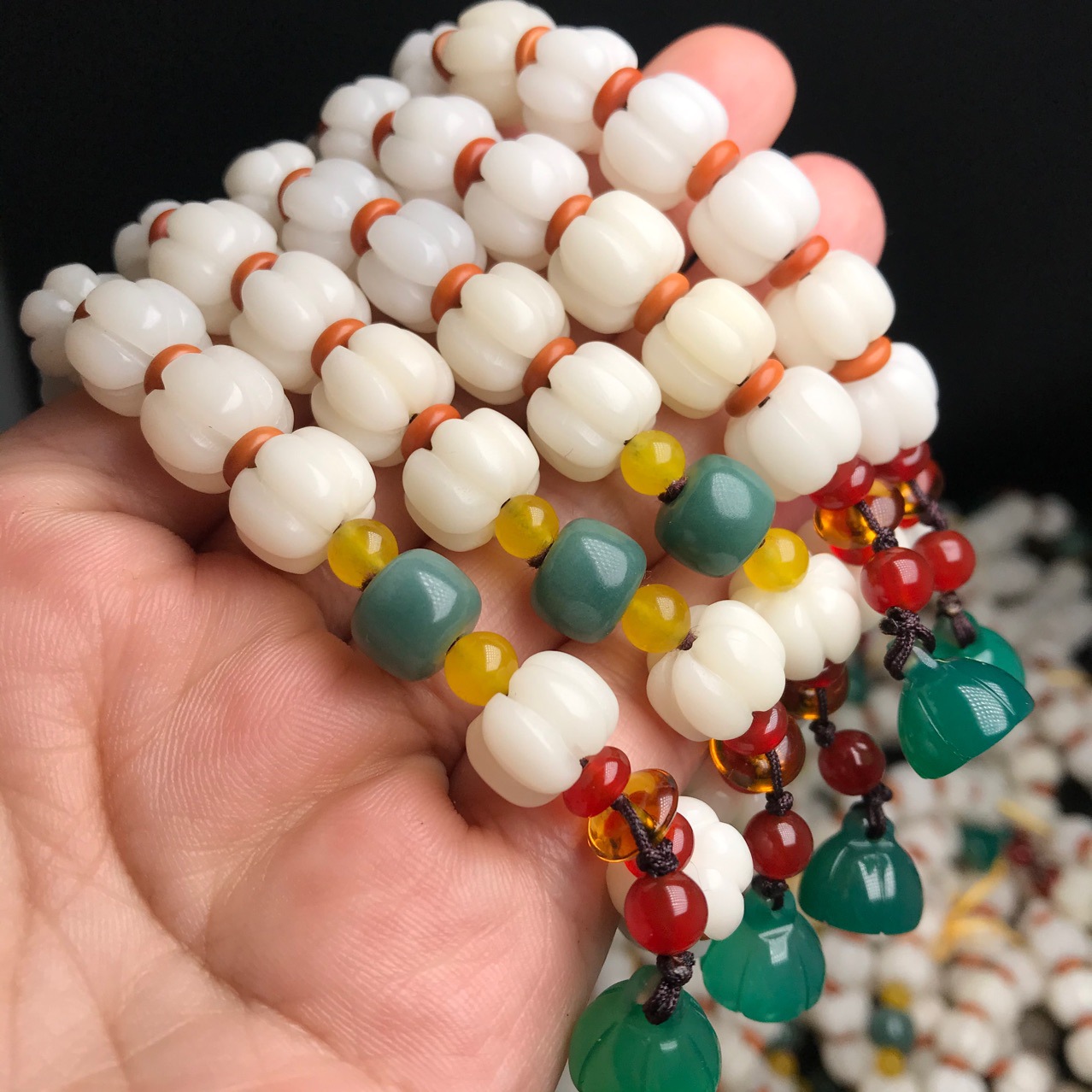 恒信艺品菩提根雕刻南瓜珠手串玛瑙莲蓬款