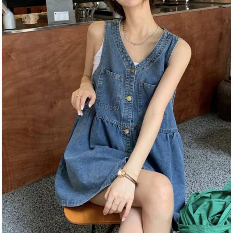 牛仔背心连衣裙女2022夏季新款无袖韩版宽松小个子休闲吊带短裙子