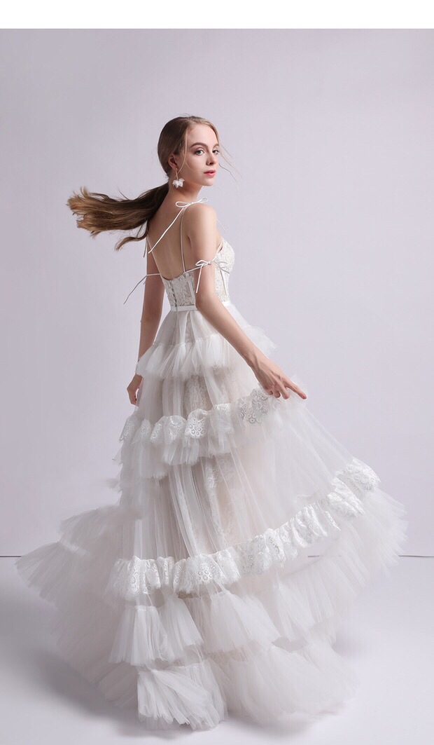 抹胸婚纱礼服2021新款性感露背修身显瘦吊带拖尾婚纱