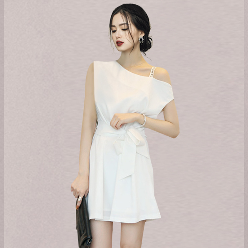 白色斜肩连衣裙夏装图片